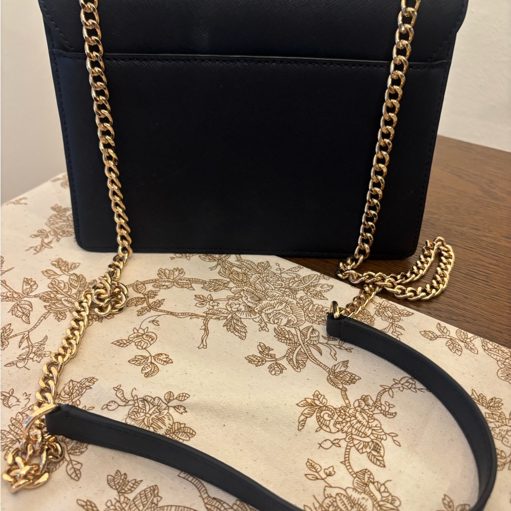 Tory Burch Navy Crossbody Bag with Gold Chain - Picture 3 of 11